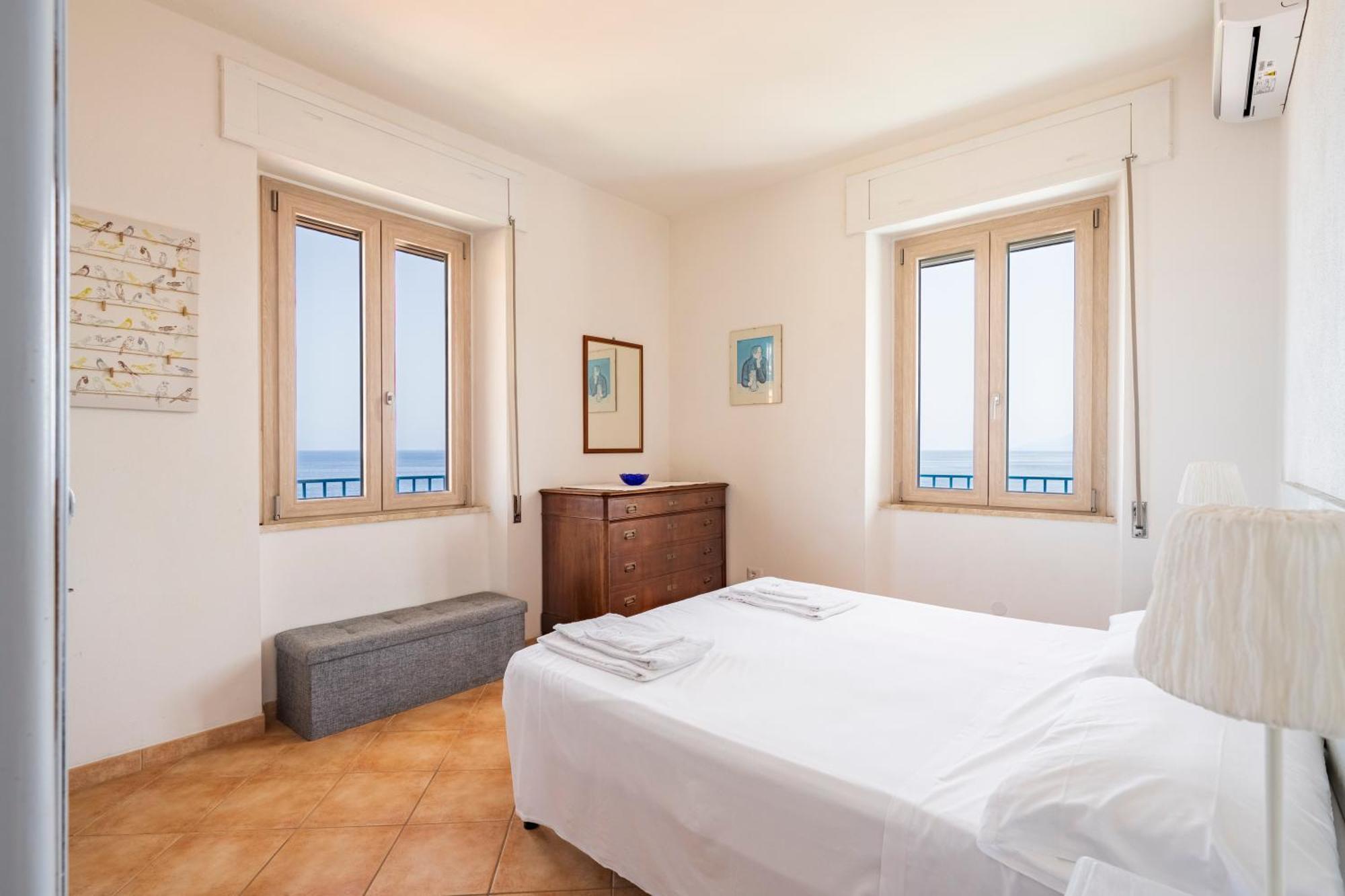 Seaview House Cala Gonone Leilighet Eksteriør bilde